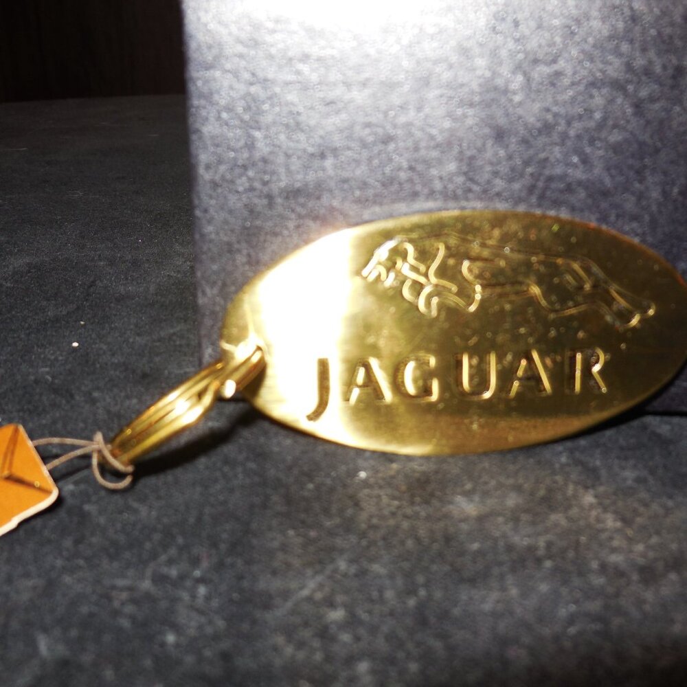 Key Chain Jaguar Car Logo Solid Brass - Picture 2 of 3